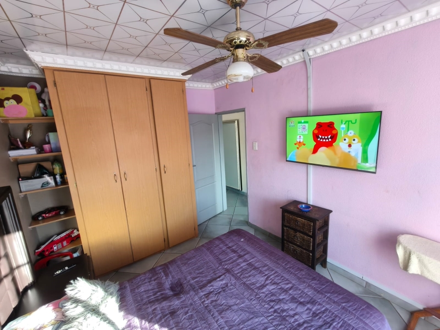 3 Bedroom Property for Sale in Safari Gardens North West
